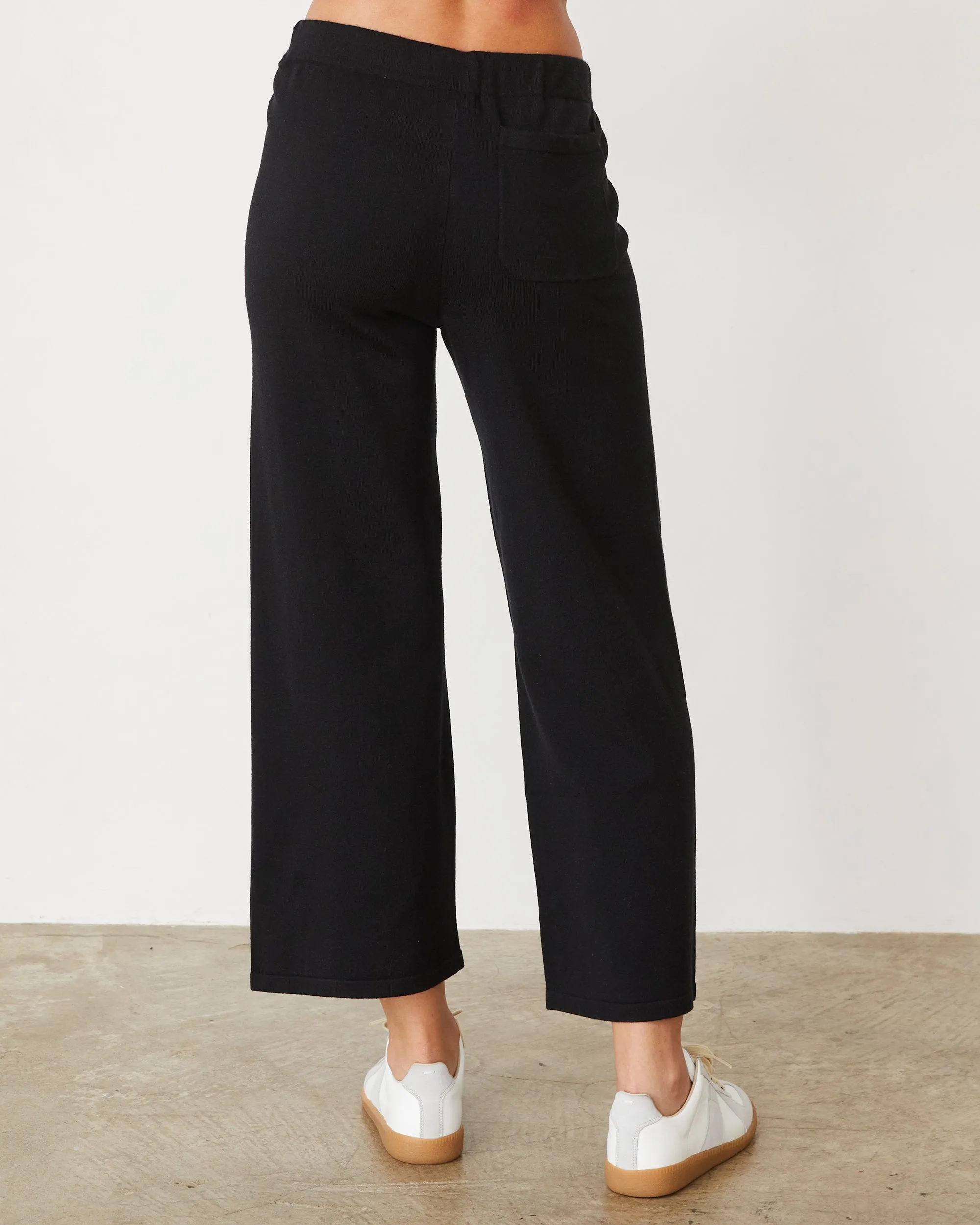 Light Soft Knit Crop Lounge Pant Pocket Reinforcement Stretchable Fit