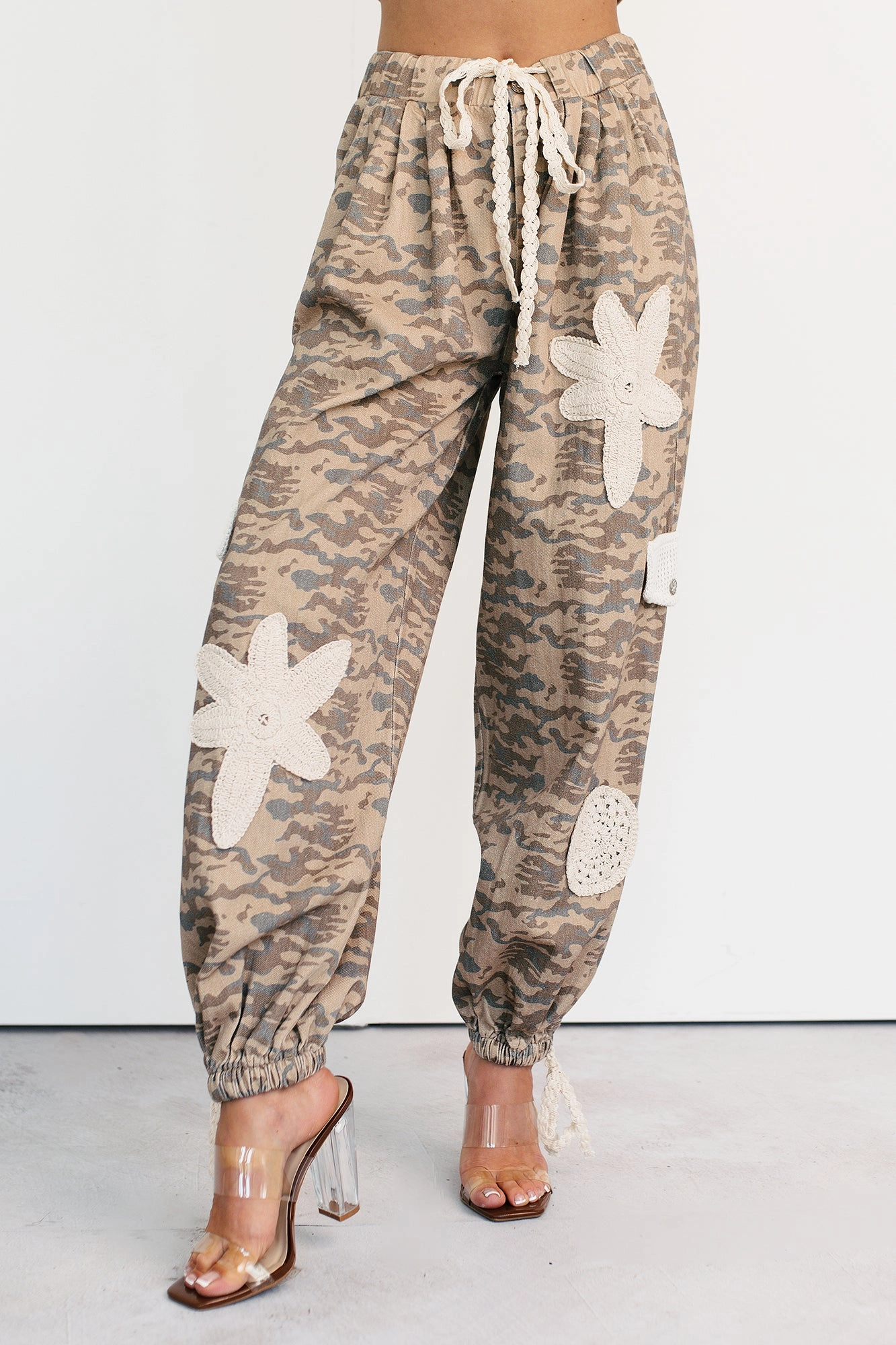 MoistureWicking Material Sun Comes Up POL Drawstring Denim Joggers (Beige Camo)