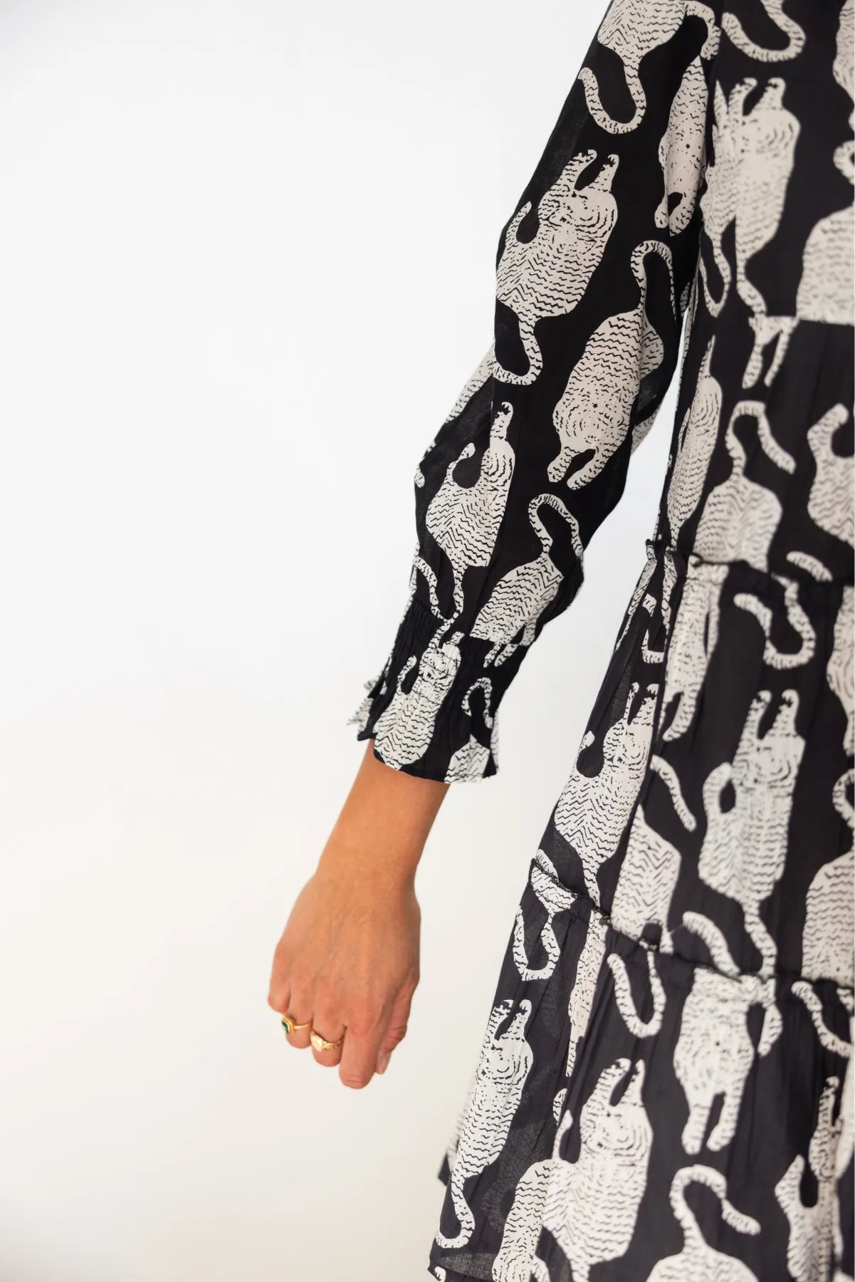 Dover Dress Black Tiger Fresh Tones