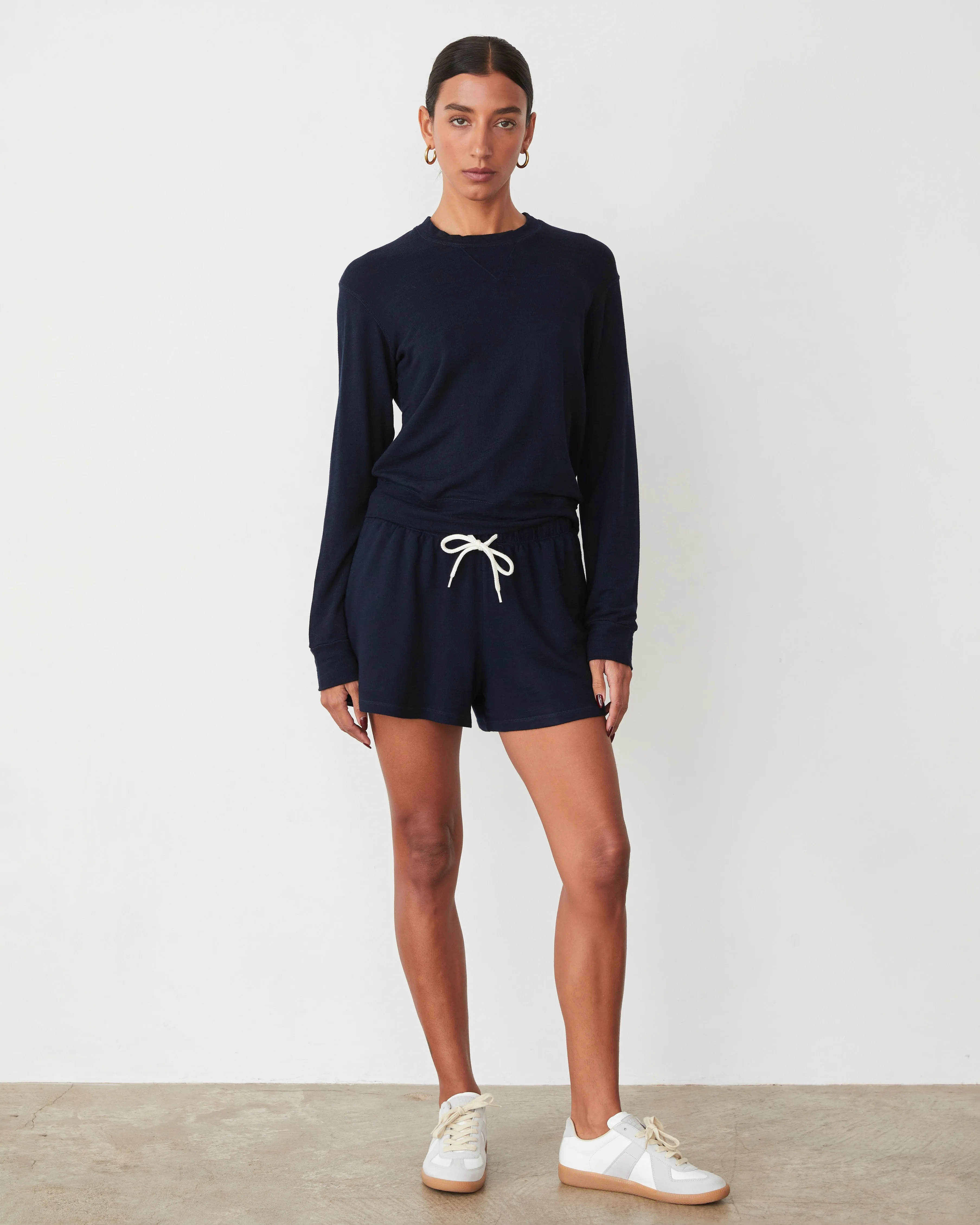Sleek Flow Soft-touch daywear Supersoft Crew Neck Sweatshirt