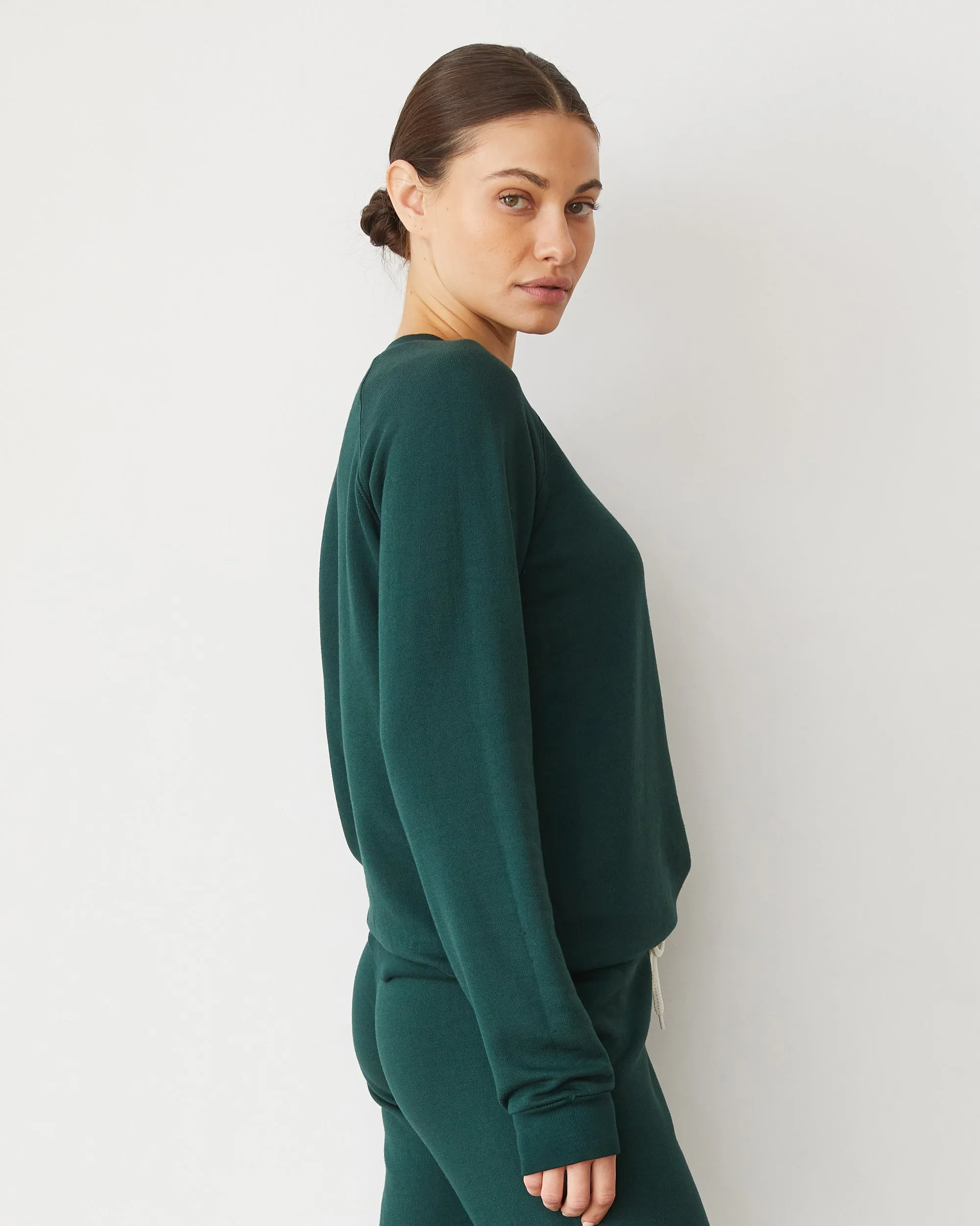 Supersoft Fleece Vintage Raglan Moment Soft Travel Vibe