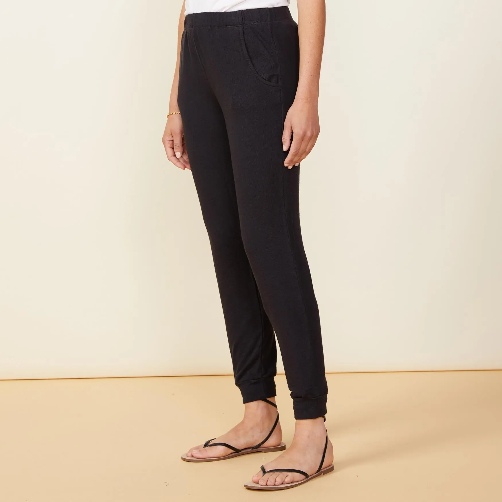 Slim Silhouette Functional Fashion Supersoft Jogger