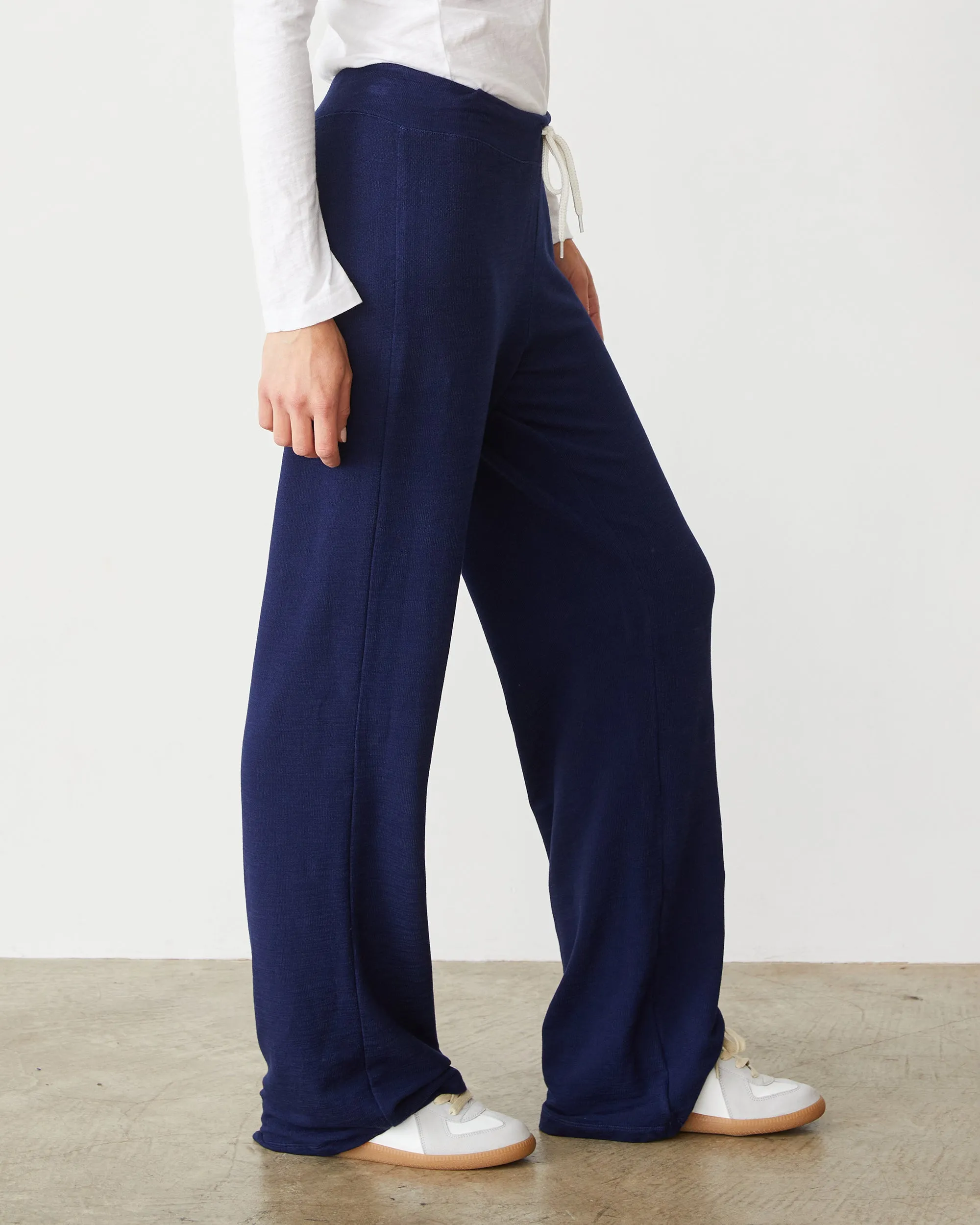 Supersoft Straight Leg Vintage Sweat Flat Seams Cozy and Relaxed