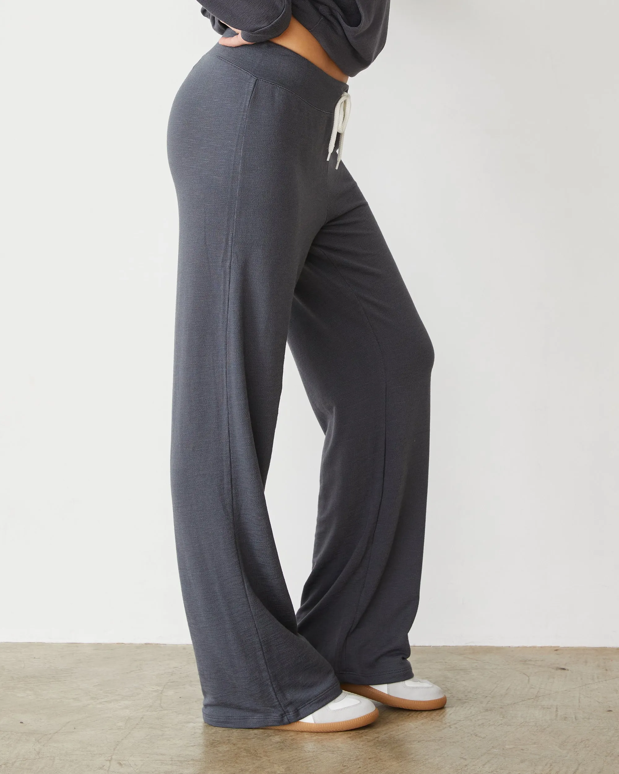 Supportive Waistband Tight Fit Supersoft Straight Leg Vintage Sweat
