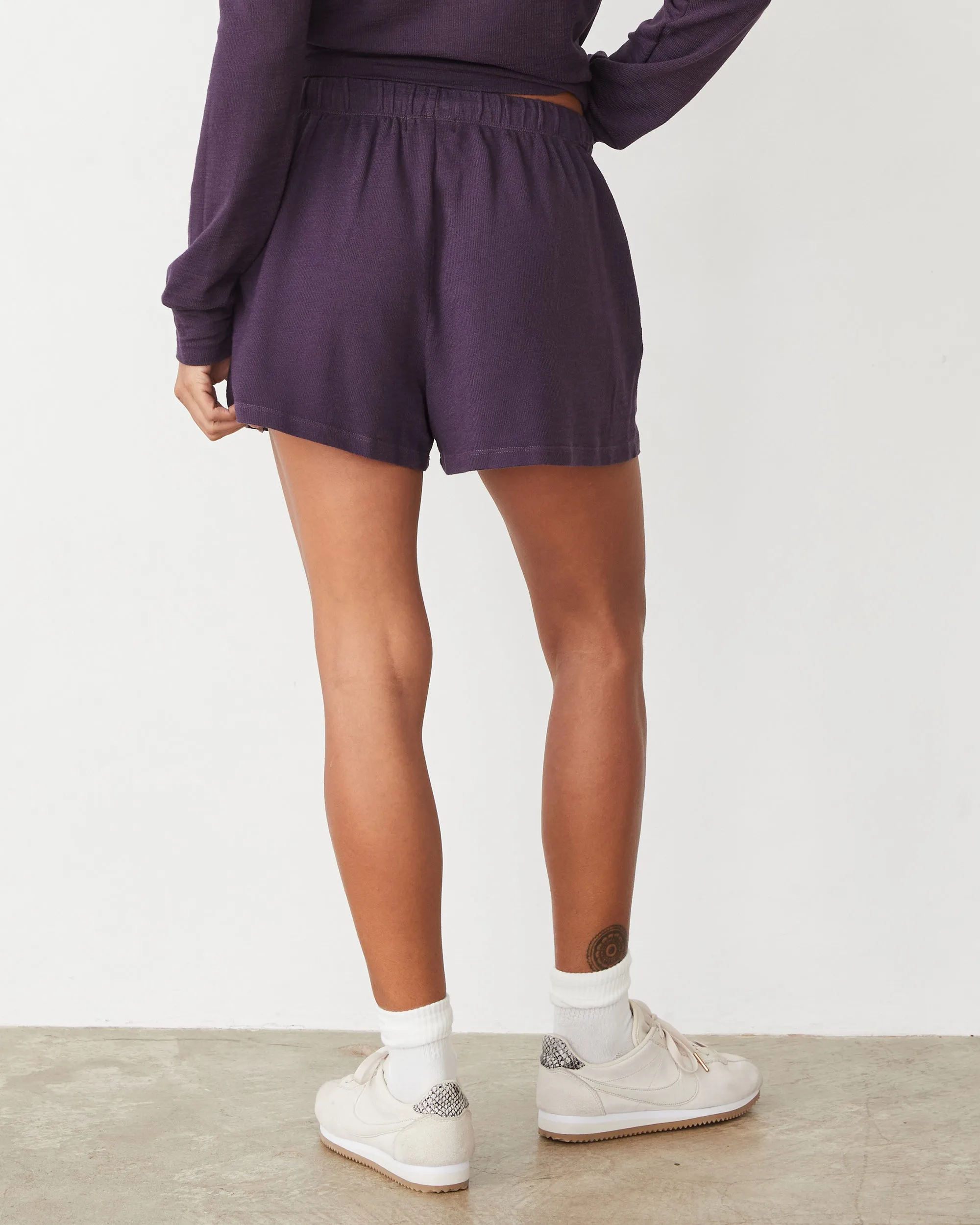 Supersoft Ultimate Short Simple Silhouette