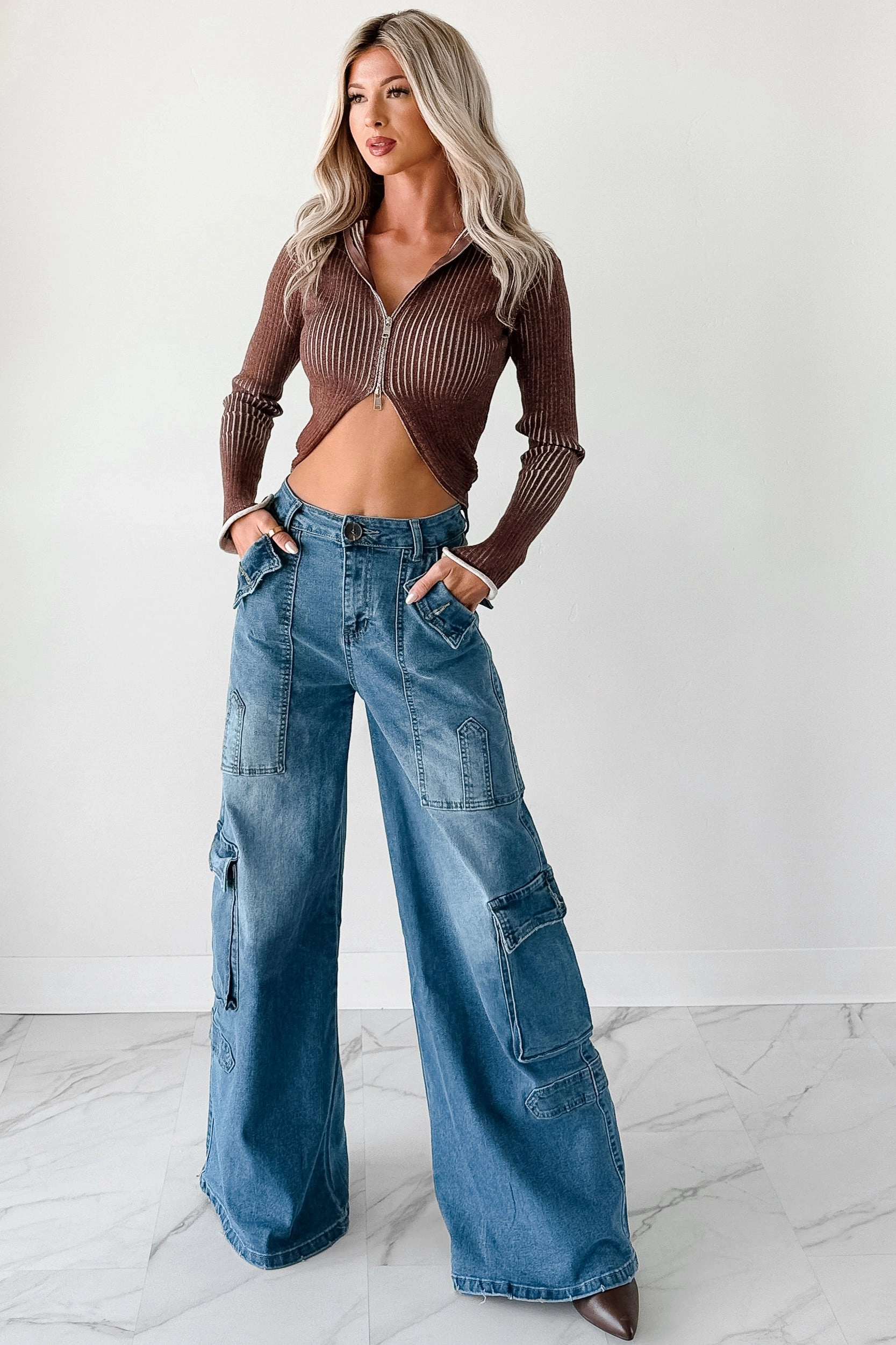 Vintage Shirt Susan Wide Leg Balboa Cargo Jeans (Medium)