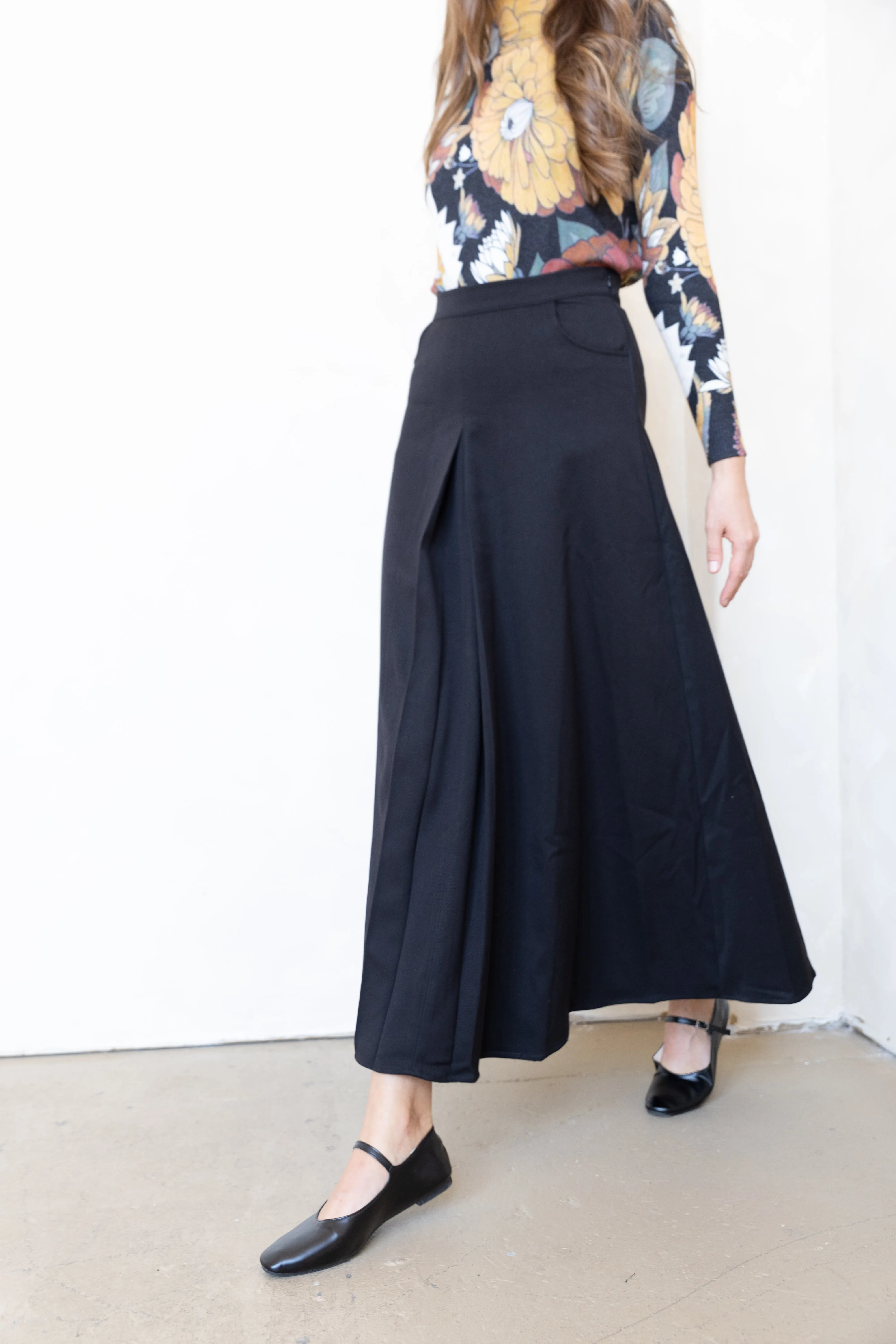 Tia Skirt - Black Outfit Diary