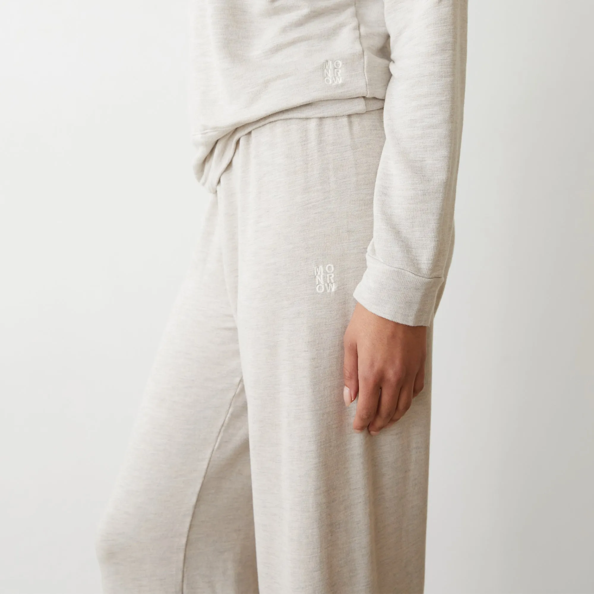 Supersoft Crop Straight Leg Sweat Abrasion Resistant Surface