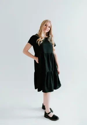 Taryn Dress Easy-to-style casual dress