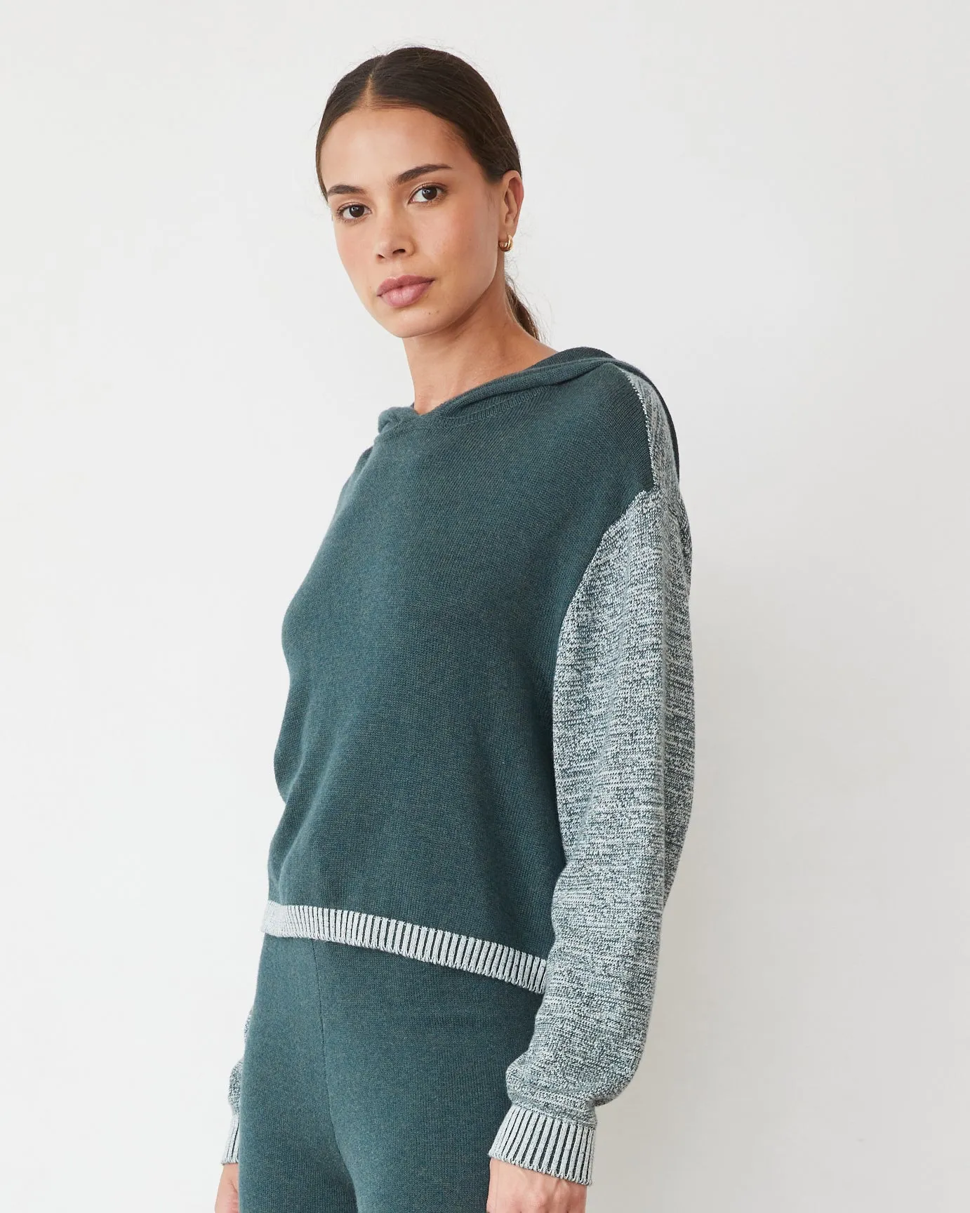 Anti Static Fabric Organic Cotton Cashmere Hooded Sweater