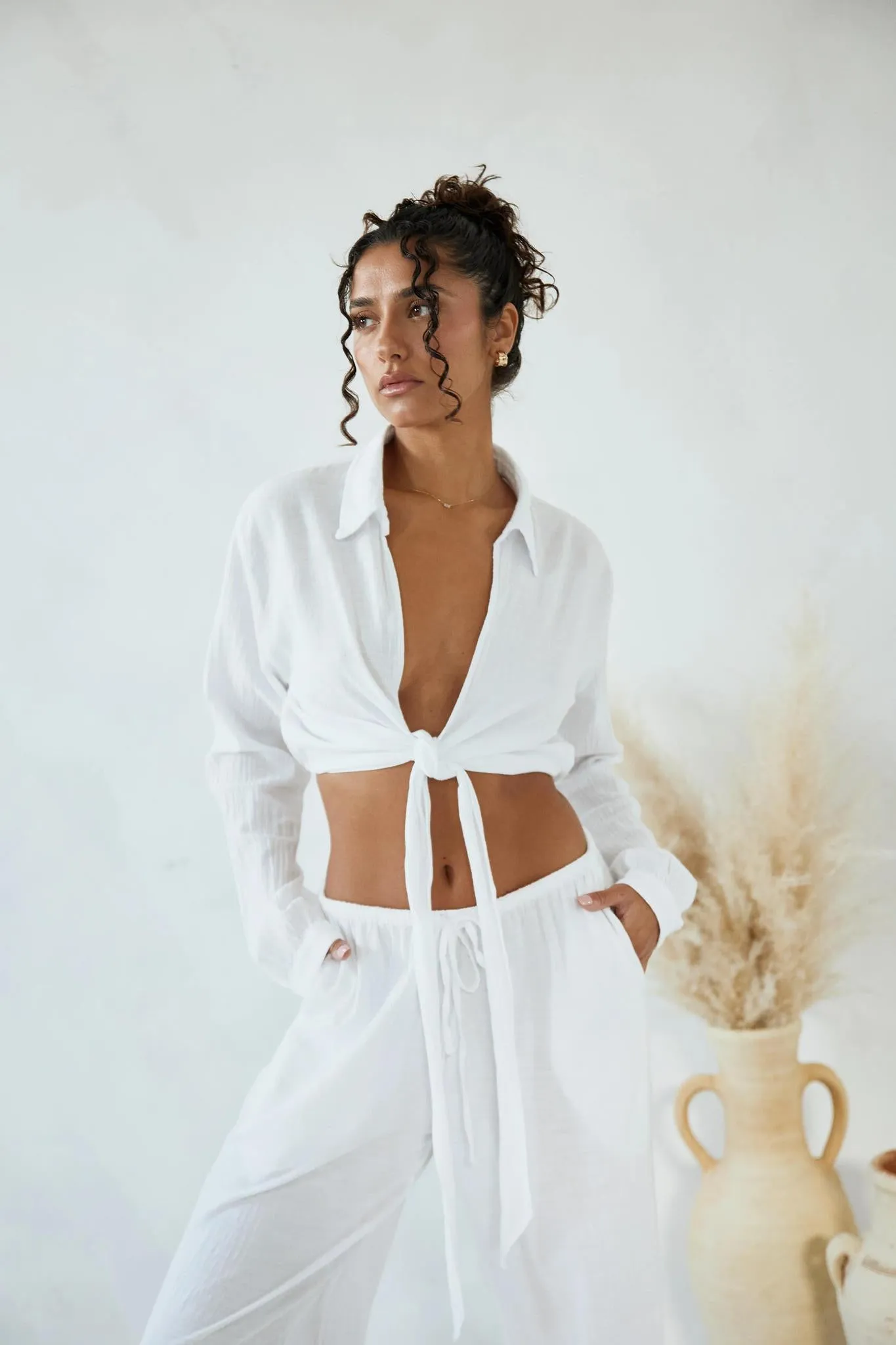 FrictionFreeNeckline Stretch Knit Fabric Blanco By Nature Collared Cover Up