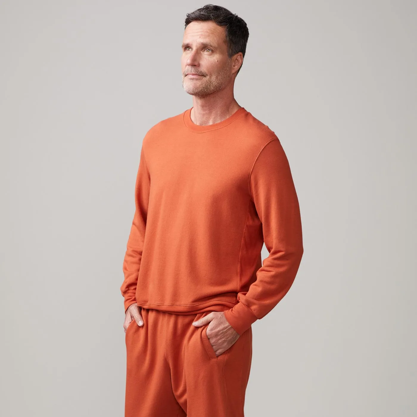 Multipurpose Layering Piece Flexible Hemline Lounge Sweatshirt