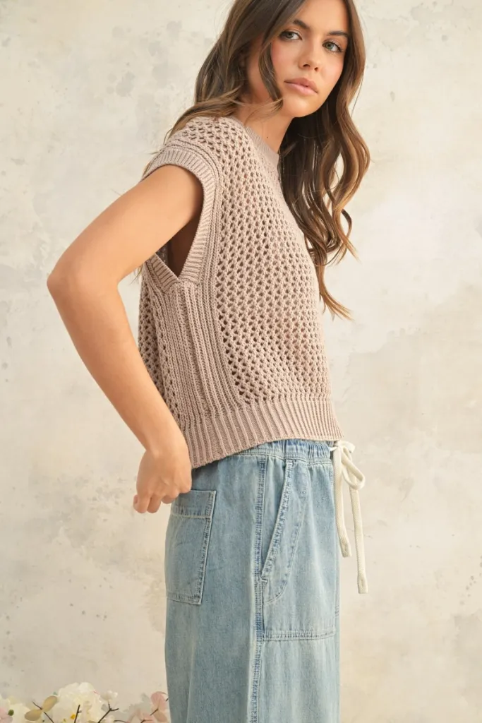 Smooth Stitching MultiPocket Configuration Maggie Crochet Cap Sleeve Sweater