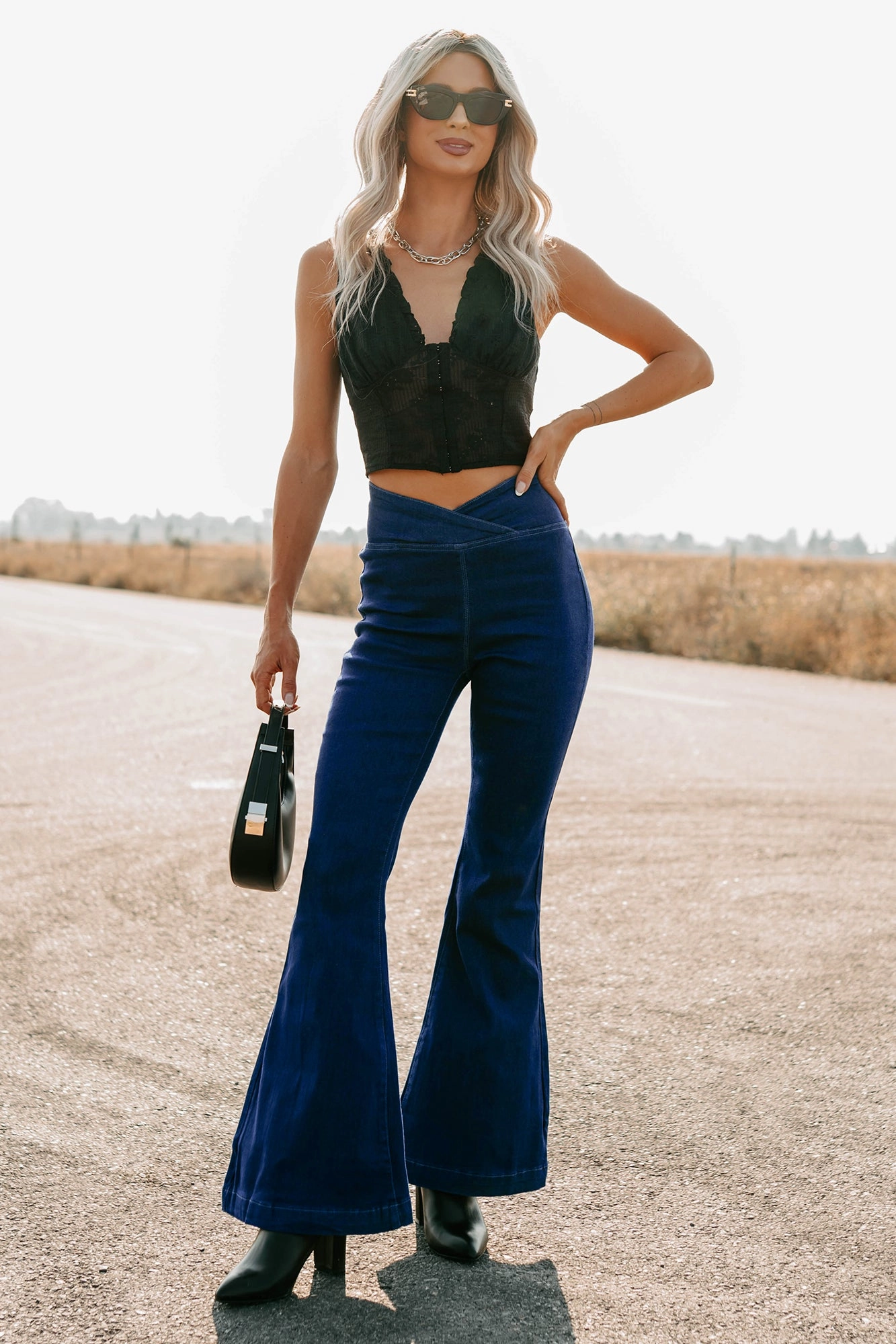 Thora V Waist Signature 8 Flare Jeans (Dark) Sweat Absorbing Lining FrenchTerryTexture