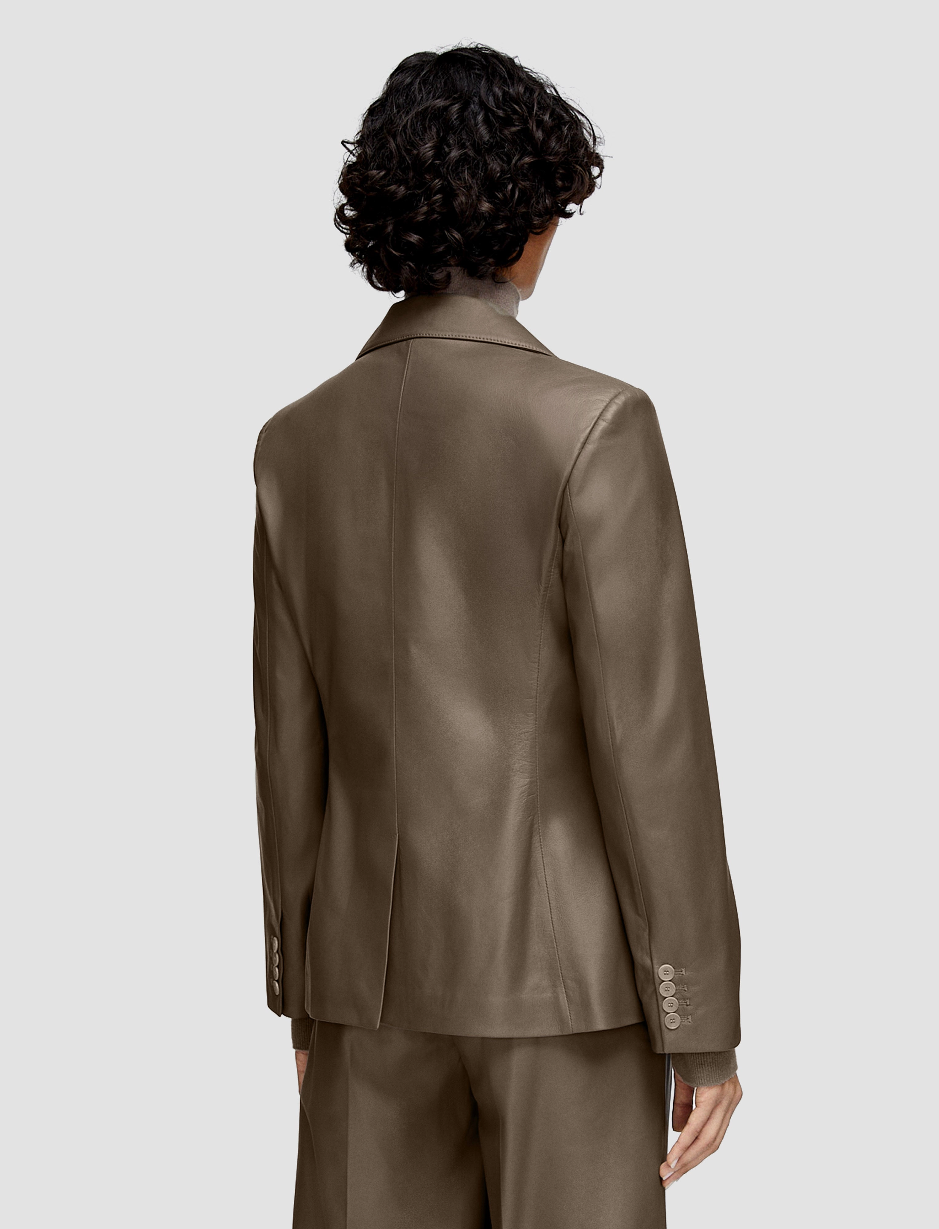 All-Weather Wear Relaxed Layer Glenview Nappa Leather Jacket