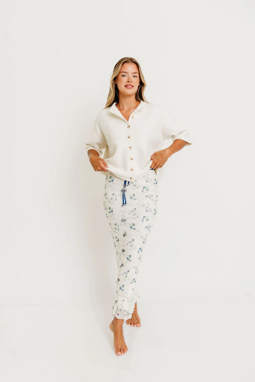 Casual Vibe Stretch Layers Tyra Floral Mesh Maxi Skirt in Cream