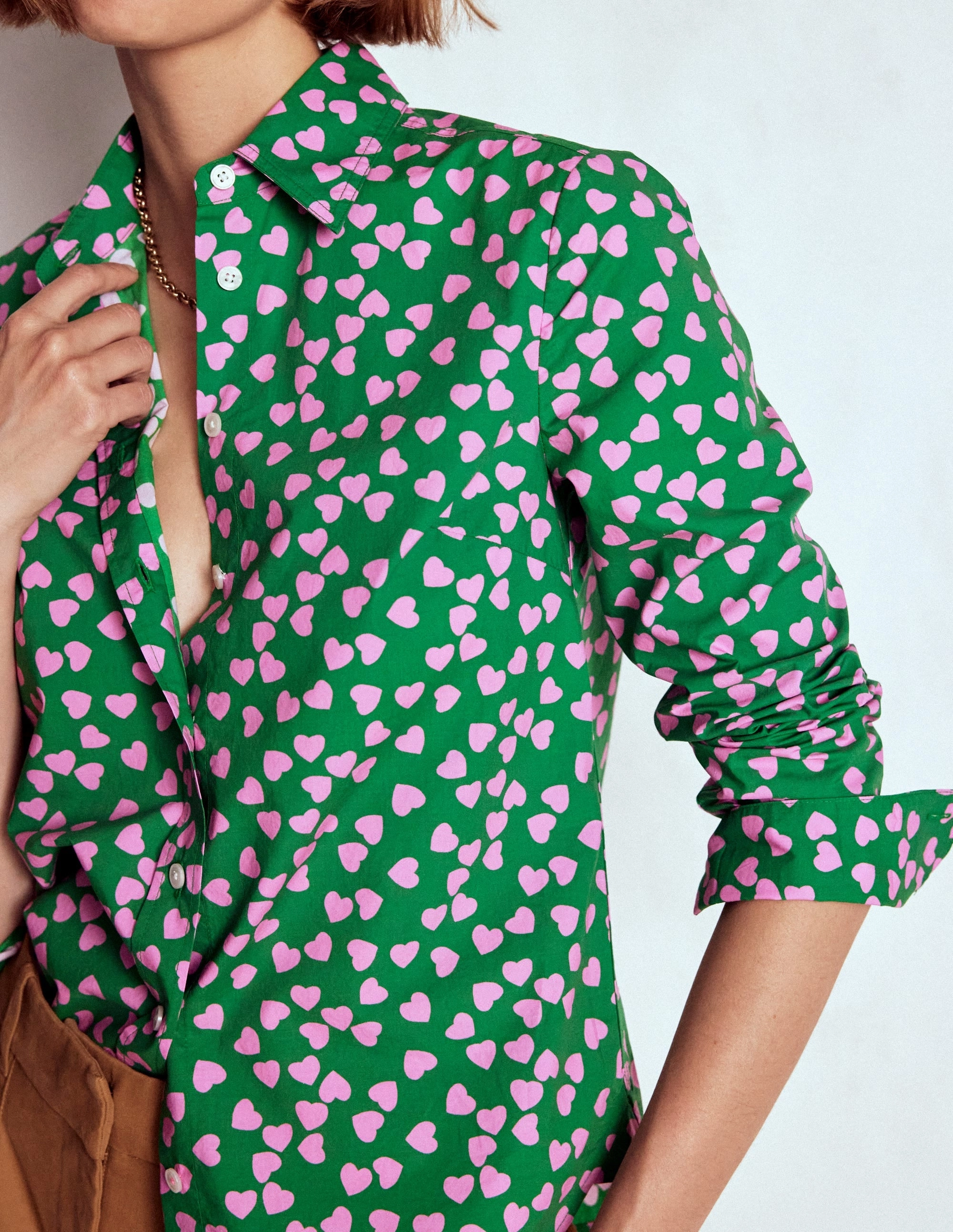 Soft Sweater Sienna Cotton Shirt-Highland Green, Heart Cascade