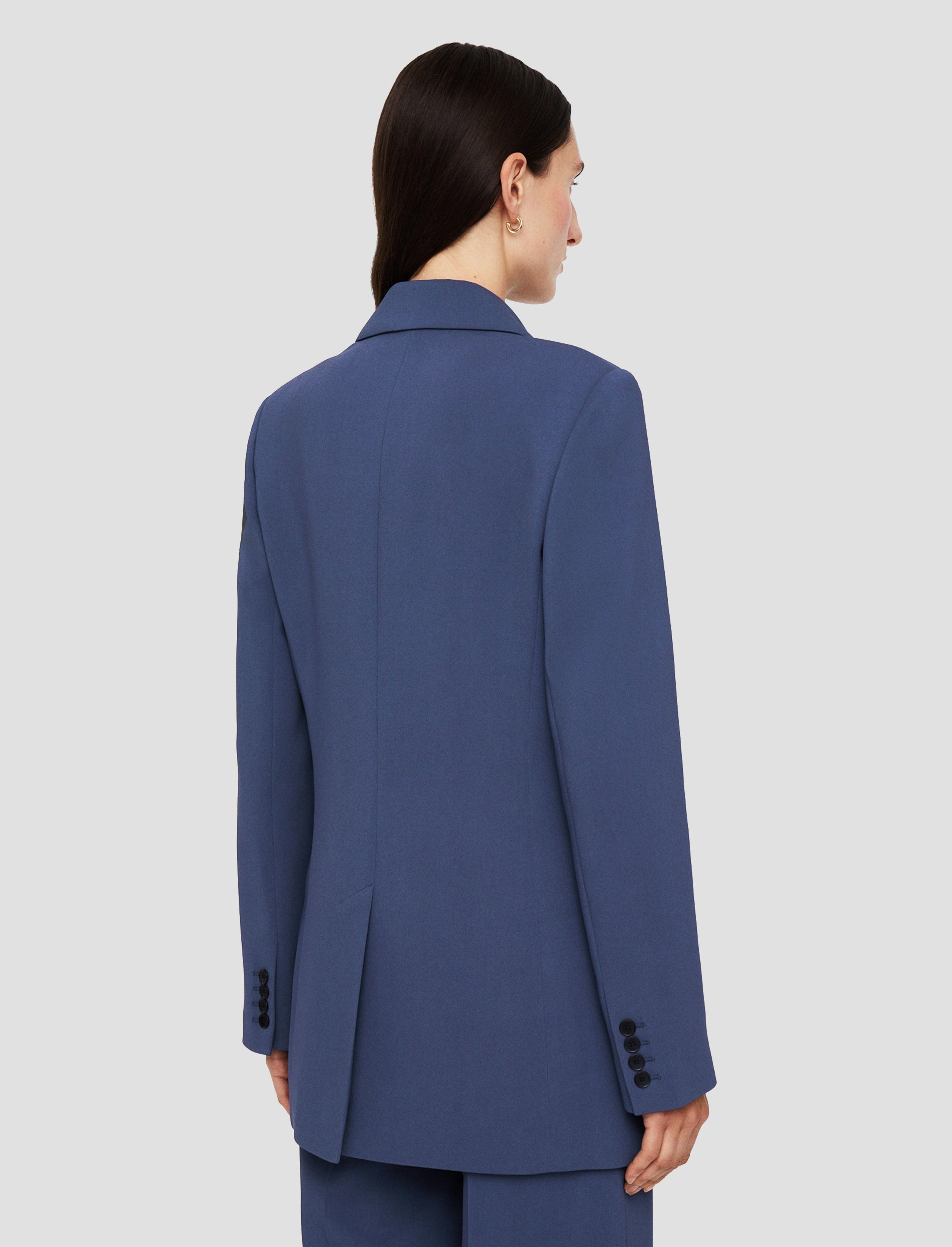 Liability snowboarder Valery Comfort Cady Jacket