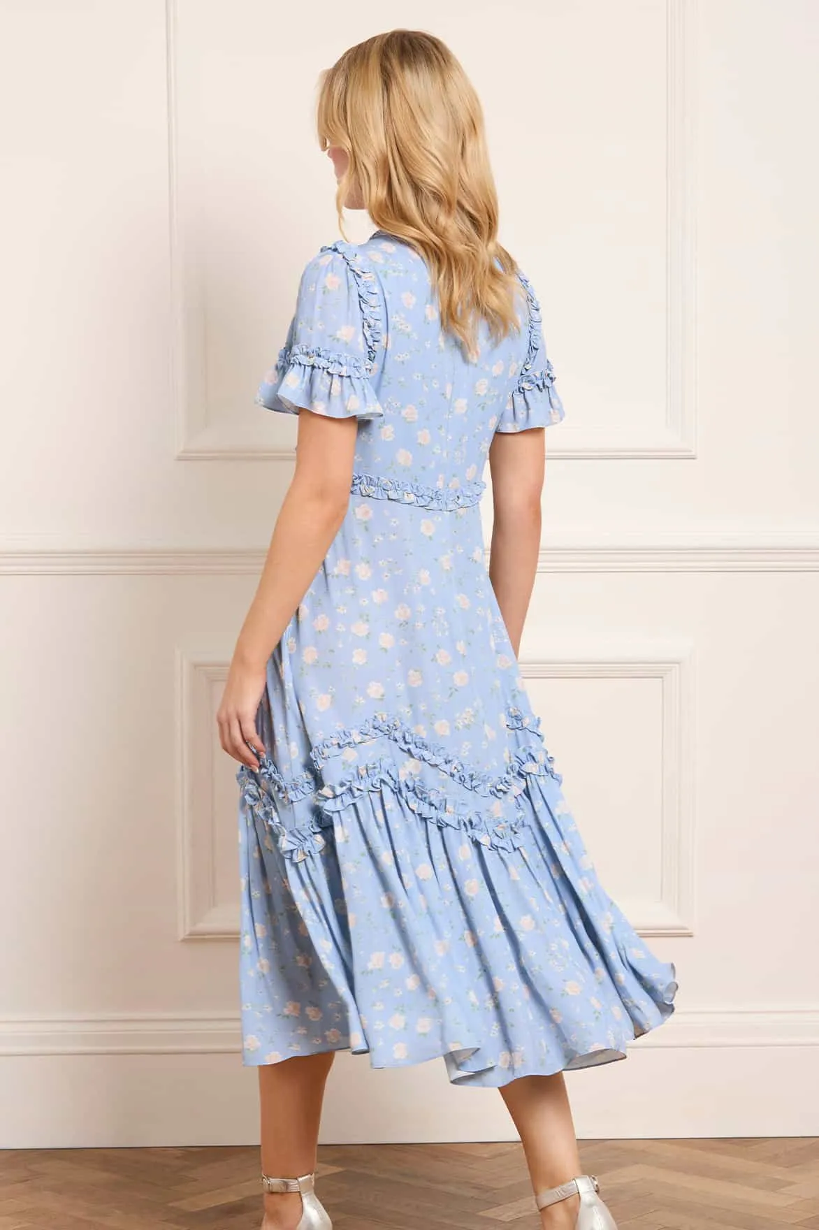 Breathable Feel All-Season Comfort Rose Ditsy Satin V-Neck Ballerina Dress