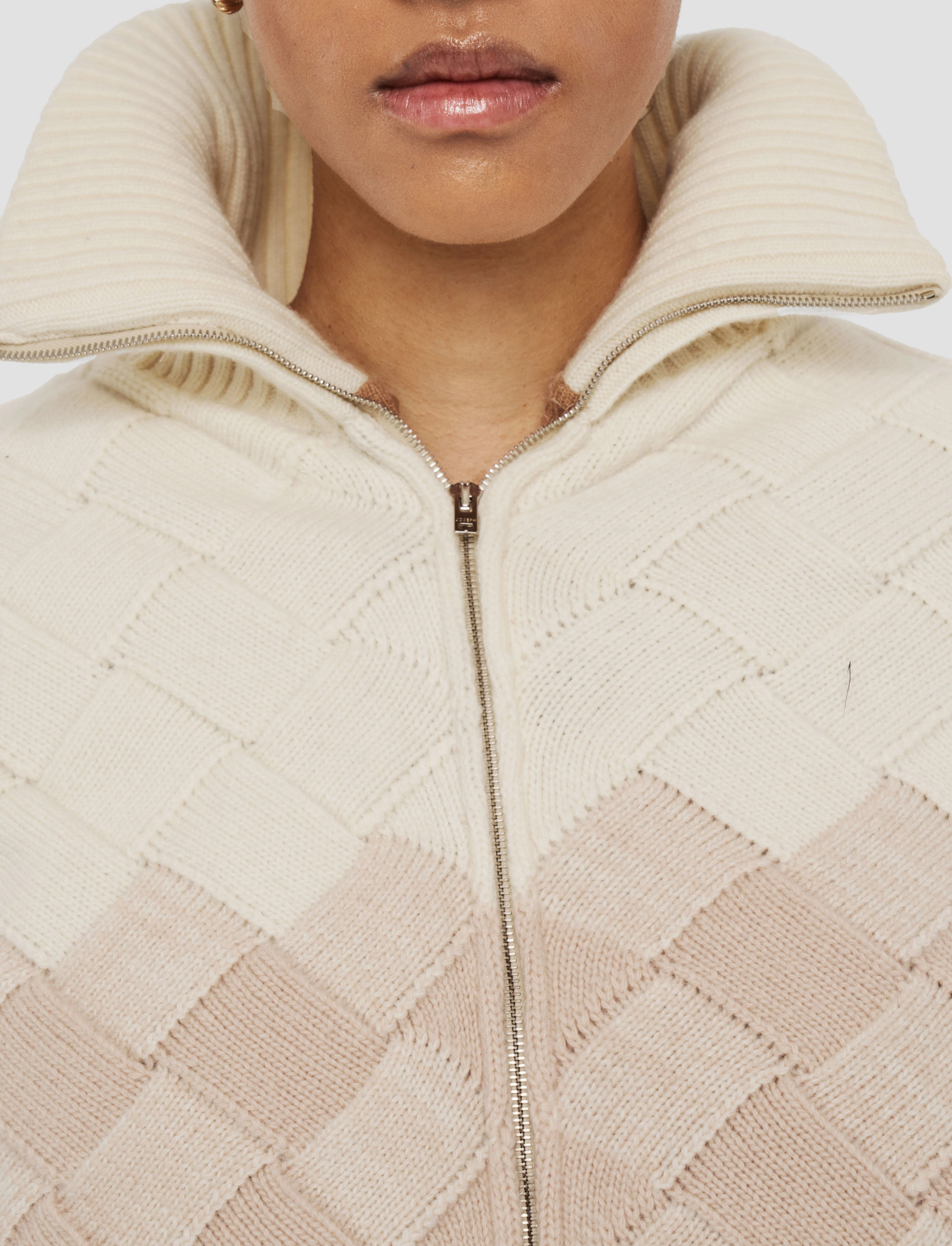 Weave Knit Puffer Jacket city break