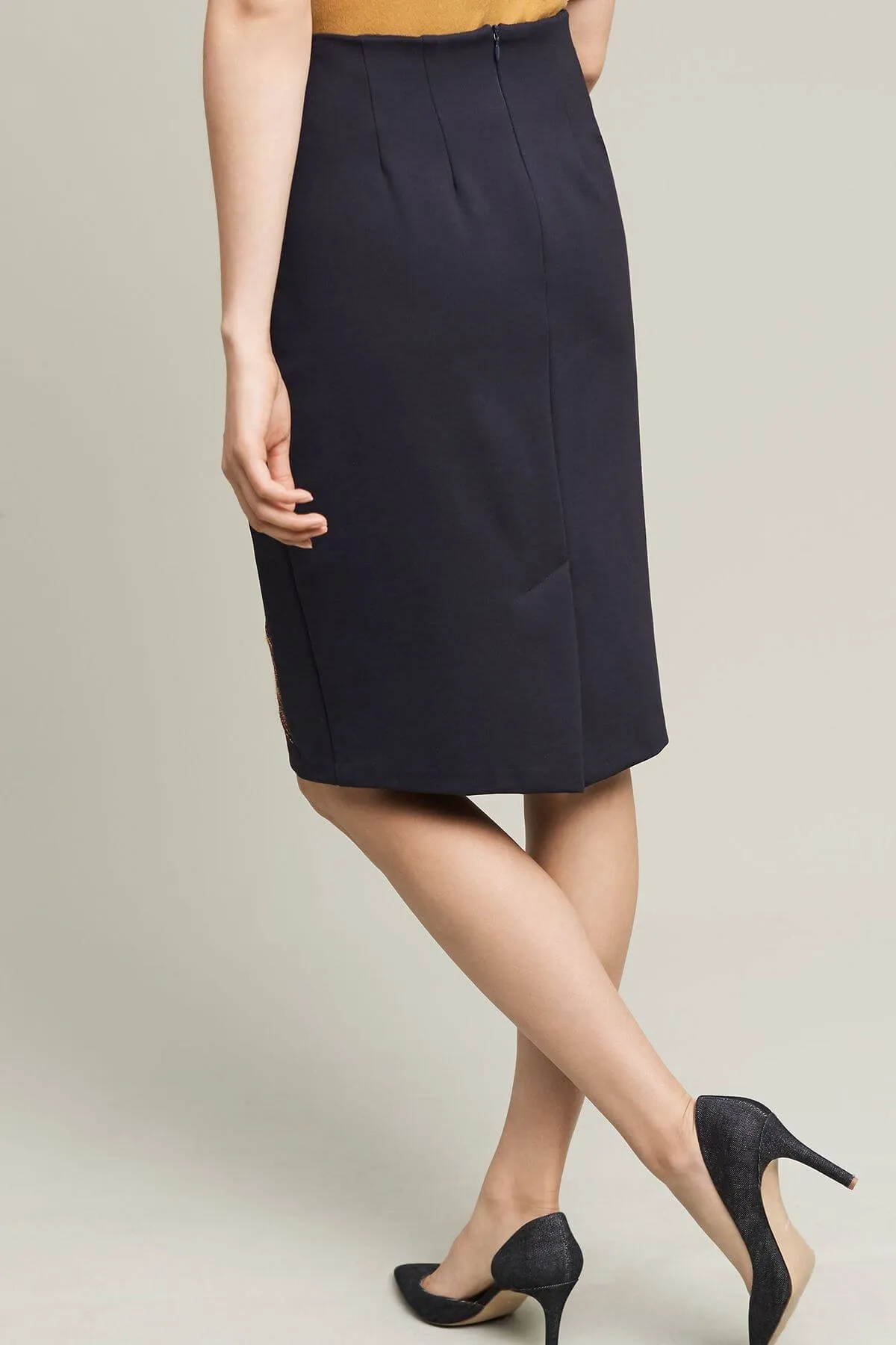 Western Pencil Skirt All Day Look Minimal Vibes