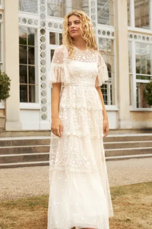 Elegance Glow Feminine Touch Midsummer Lace Round Neck Gown