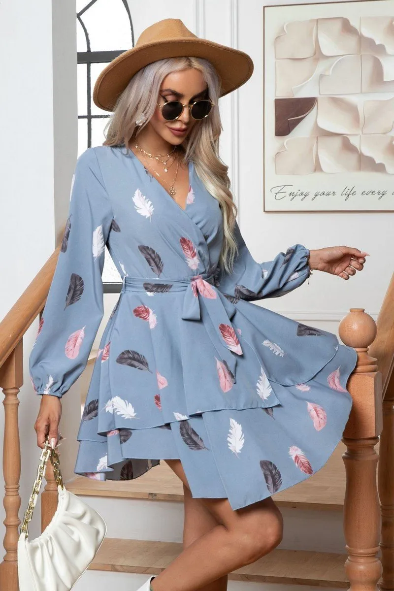 WOMEN FEATHER PRINTING MULTILAYER HEM V NECK DRESS Mood Look Timeless Fit Look