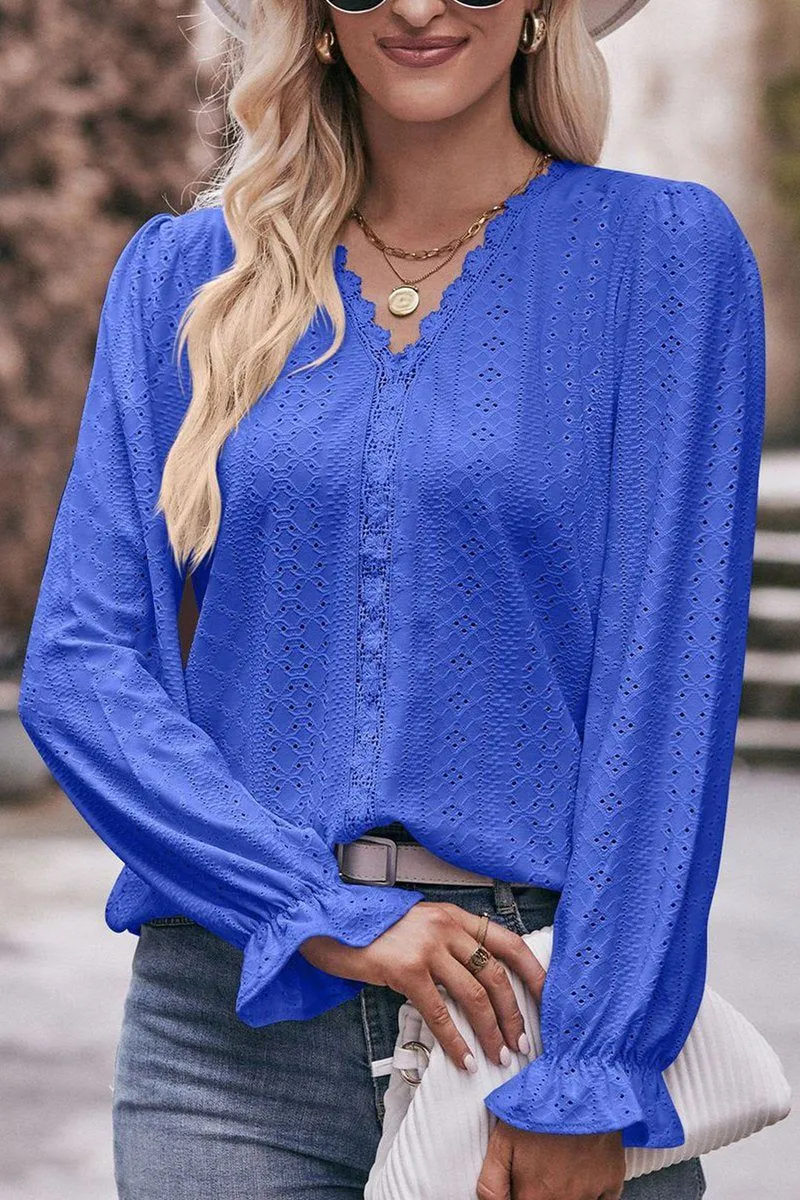 WOMEN LACE TRIM V NECK FLARED SLEEVE BLOUSE CollapsibleFrame