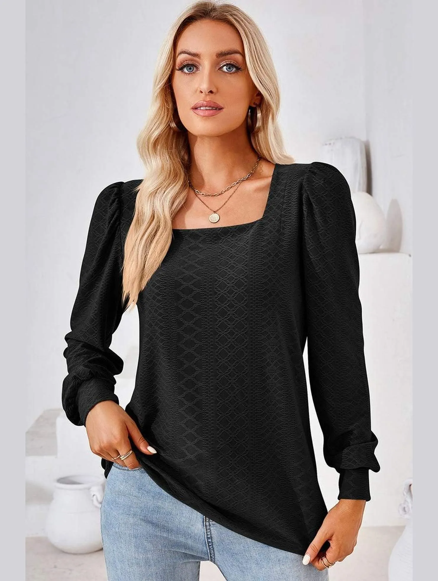 TaglessCollar Breathable Construction WOMEN PATTERN STITCHED SQUARE NECK PUFF SLEEVE TOP