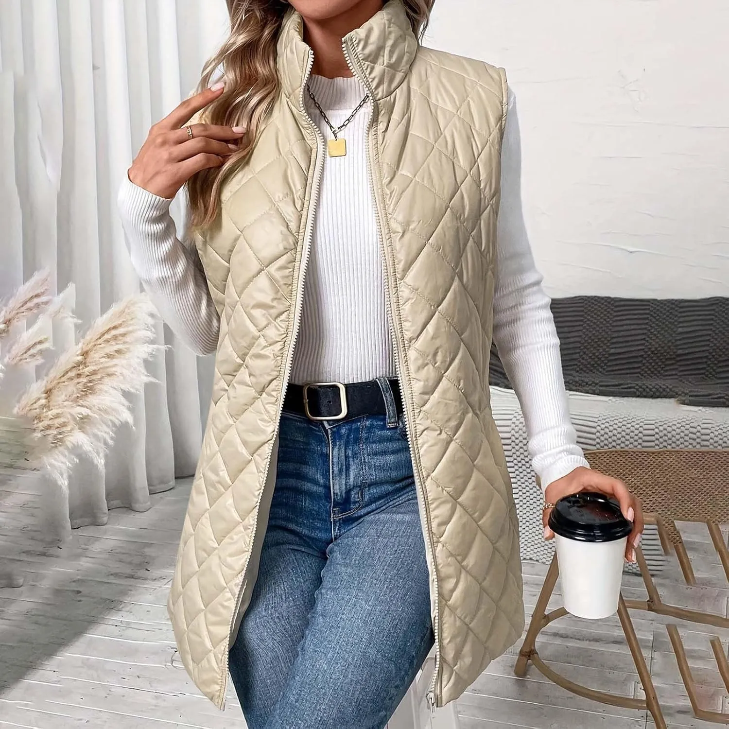 Women's Long Quilted Vest Winter Sleeveless Coat Fluffy Down Vests Zip Up Puffer Jacket Stand Collar Lightweight Vest
