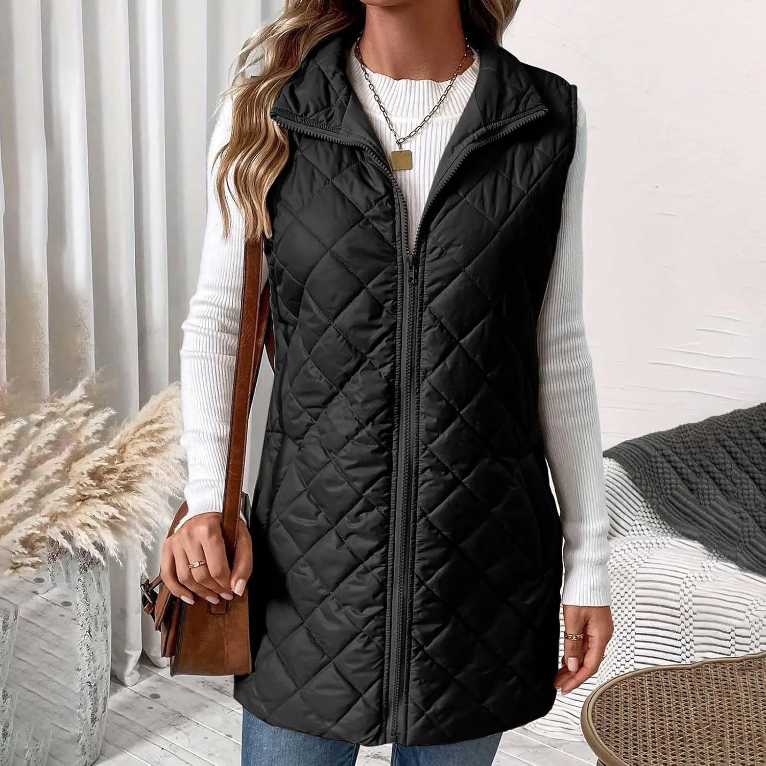 Women's Long Quilted Vest Winter Sleeveless Coat Fluffy Down Vests Zip Up Puffer Jacket Stand Collar Lightweight Vest