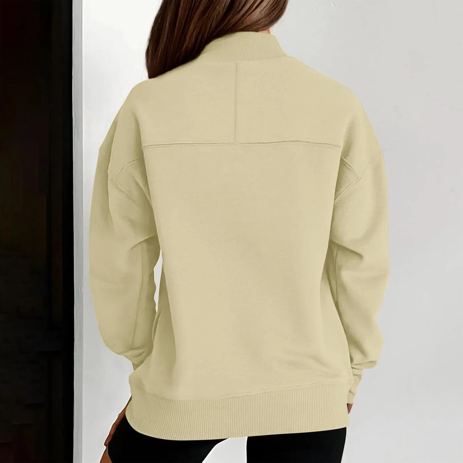 Womens Mock Neck Oversized Sweatshirts with Pockets Fleece Tops Pullover No Hood Sweater for Cold Freezing Weather