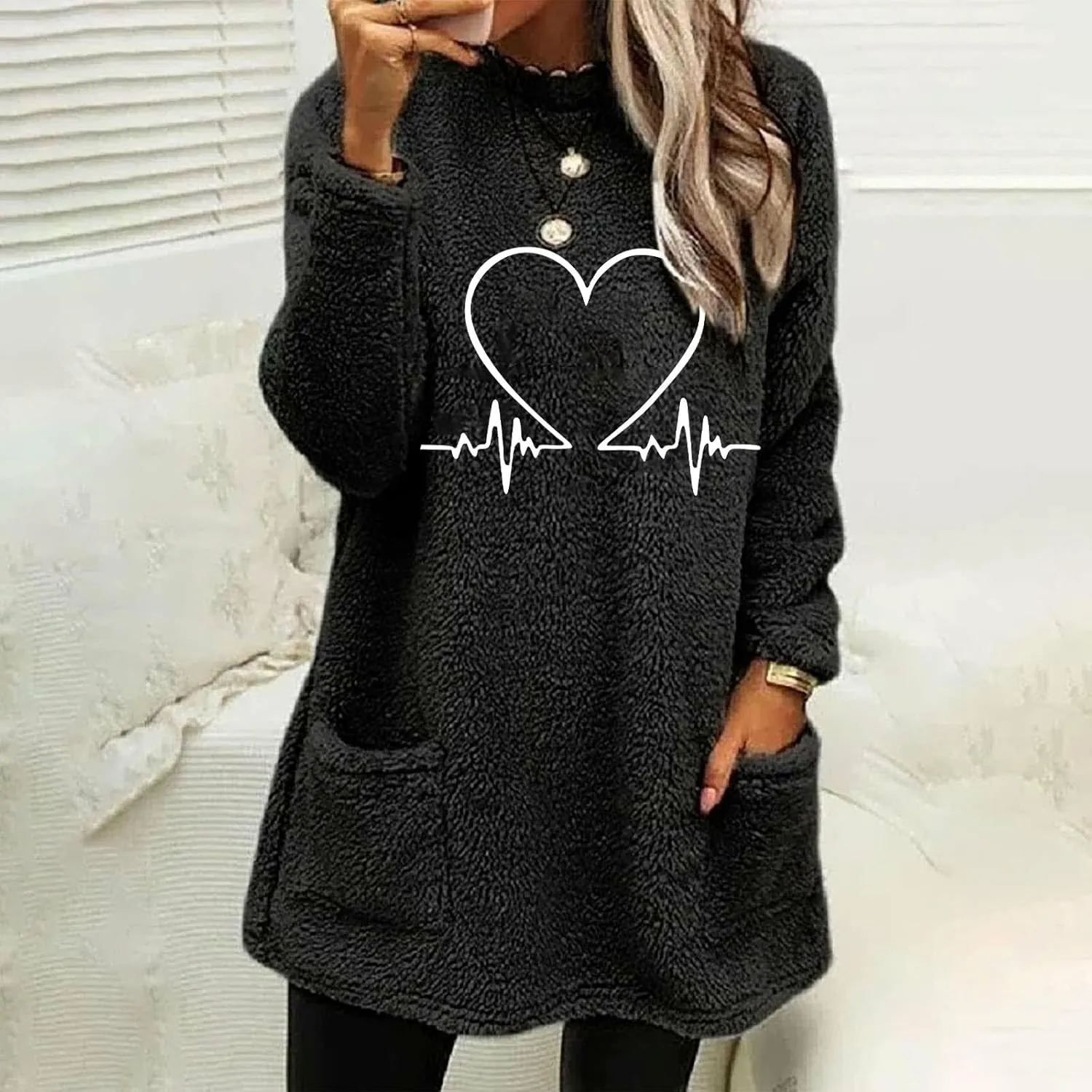 Women's Sherpa Sweatshirts Pockets Casual Pullover Sweaters Long Sleeve Heart Printed Coral Fleece Warm Winter Tops
