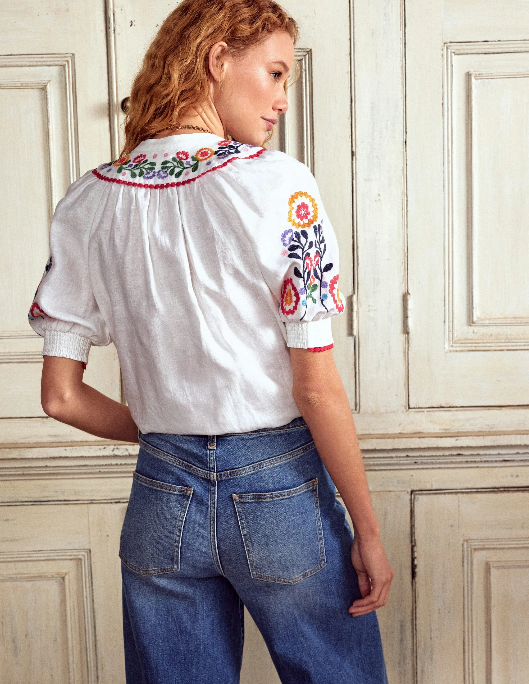 Bea Linen Top-White, Embroidery ShockAbsorbing Buttery Soft Feel
